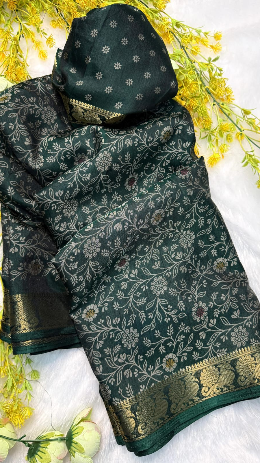 Untitled design_20251220_131325_0000 Reena - Image 1