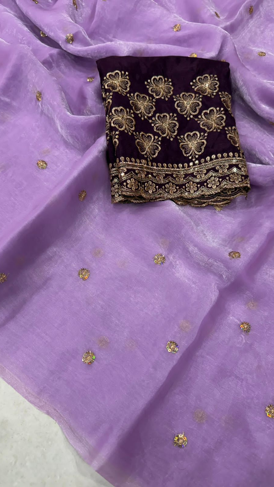 Untitled design_20251220_133312_0000 Rashmika4 - Image 1
